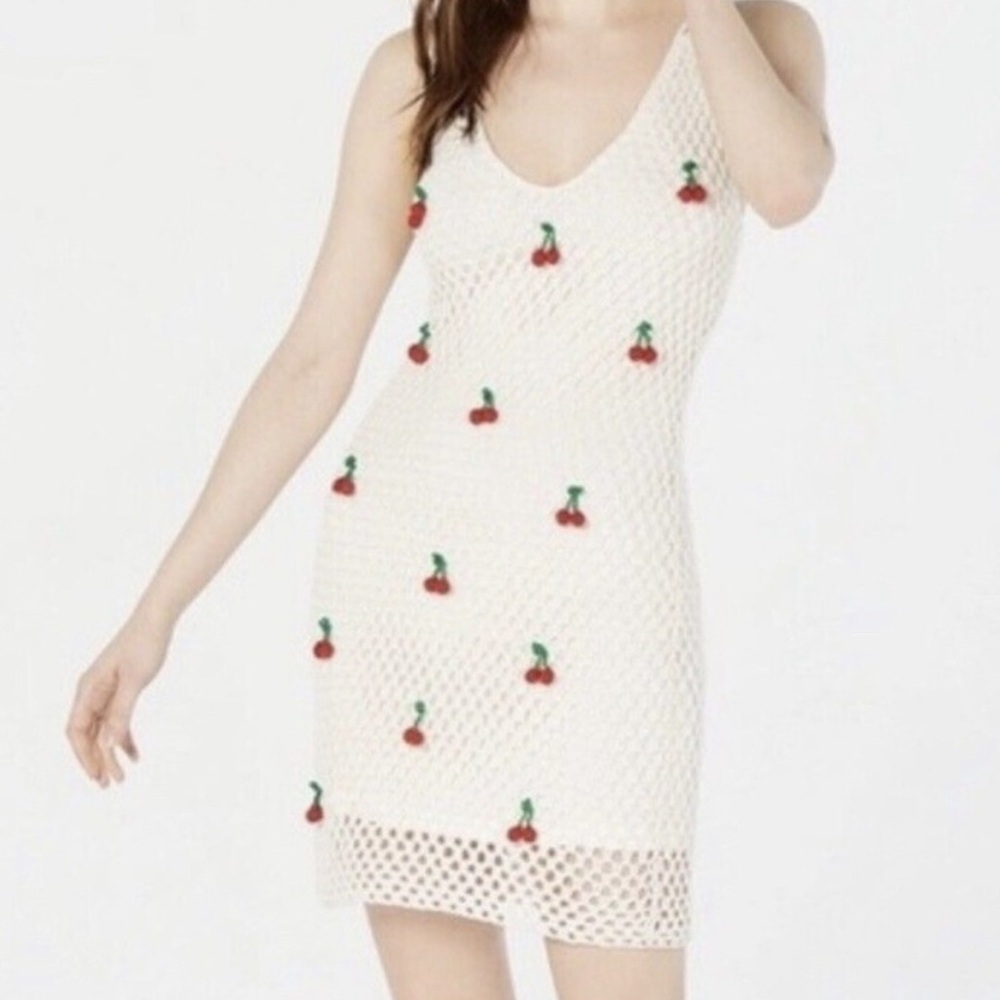 Glamorous crochet cream dress with red cherries. Size 6. Excellent cond.